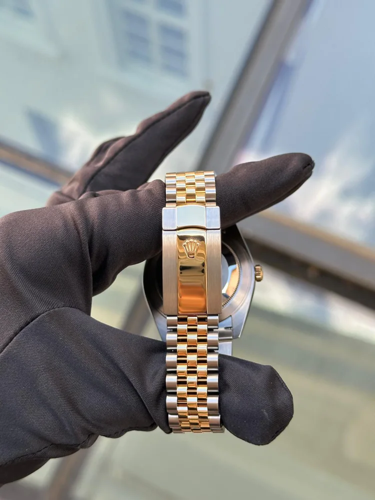 Rolex Datejust 41 Black Dial Diamonds Full Set